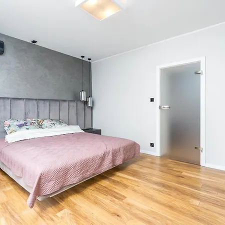 Apartament Centrum Rog Kilinskiego Apartment *